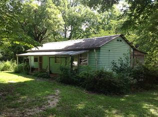 261 3rd St E, Fruithurst, AL 36262