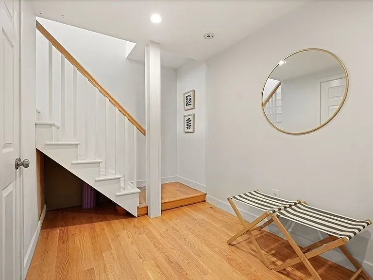 79 Cottage St #2 — Photo 9