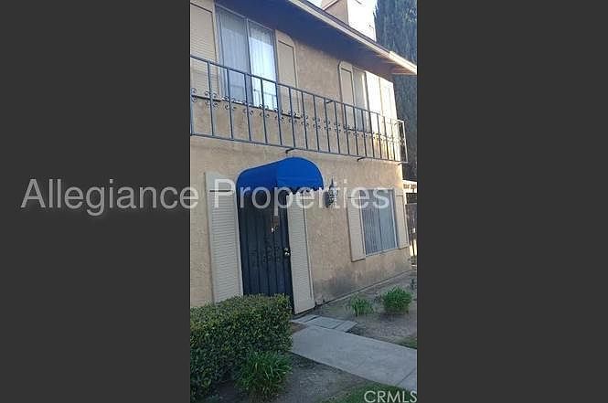 1st image of 914 S Mountain Ave #7