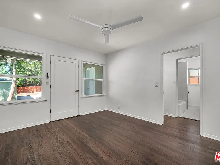 1091 Palm Ter — Photo 18