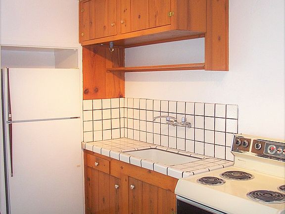 4th image of 1004 Ramona St