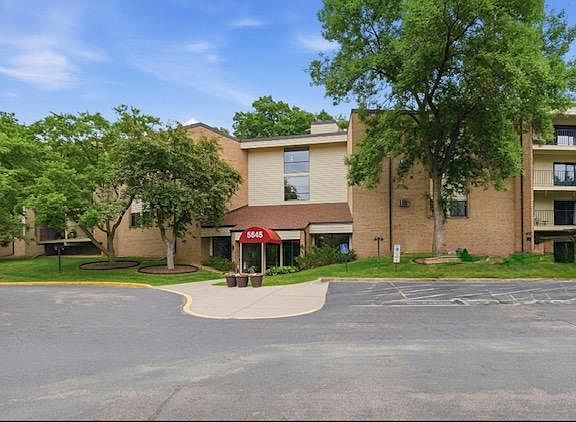 2nd image of 5645 Green Circle Dr APT 305