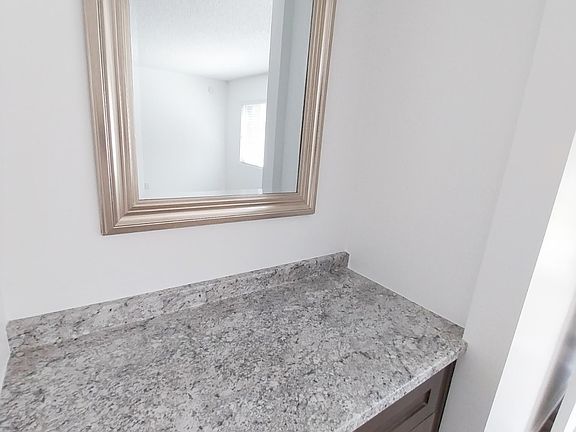 4th image of 2905 N Garey Ave
