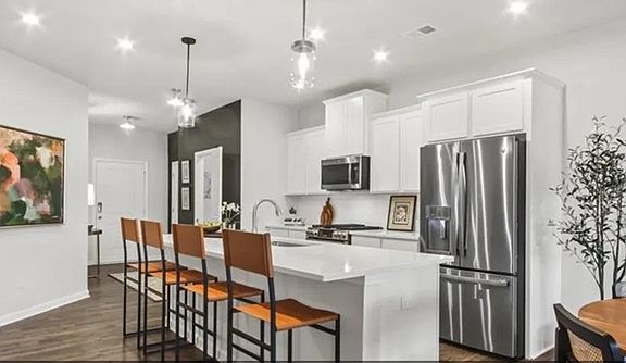 3rd image of 307 Gooding Trl #36