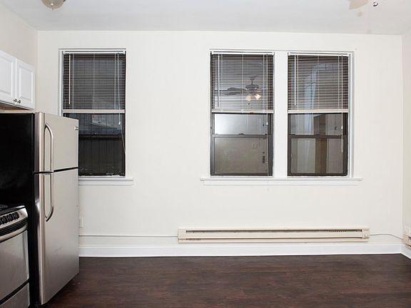 4th image of 3343-3345 N Marshfield Ave #301