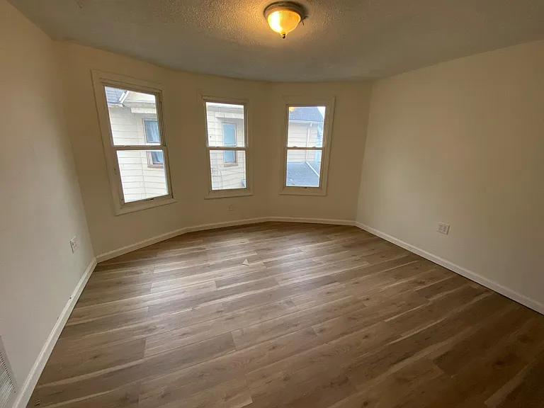100 Westminster St #102 — Photo 5