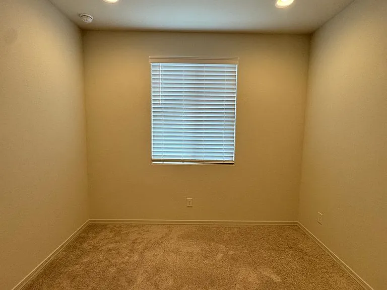 17156 W Smoketree Dr — Photo 30
