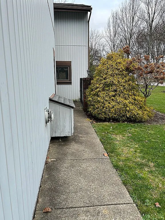 739 Spafford Oval photo 1