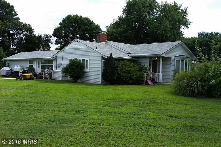 1st image of 1600 Queen Anne Dr