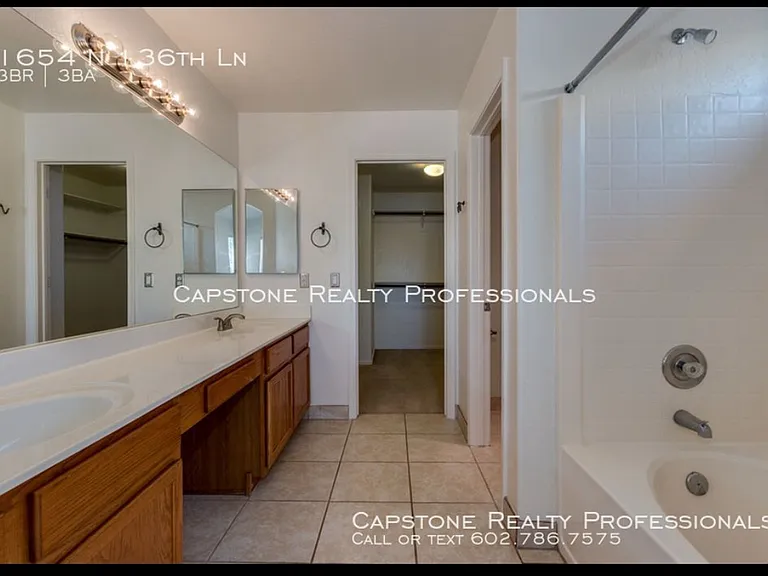 1654 N 136th Ln — Photo 8