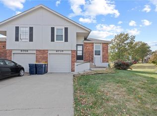 8710 N Chatham Ave, Kansas City, MO 64154