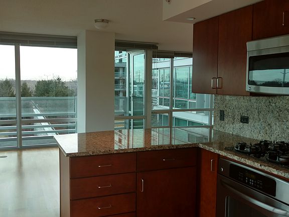 5th image of 9725 Woods Dr Unit 617