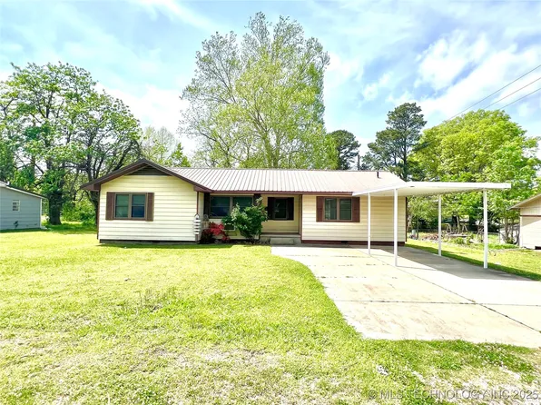 503 NE 4th St, Stigler, OK 74462