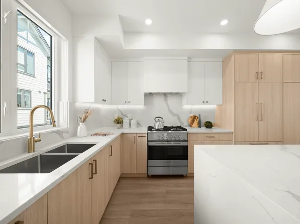 16358 90th Ave #40, Surrey, BC V4N 2Y1