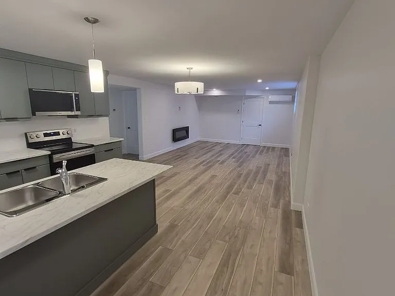 128 Hastings Dr #B — Photo 7