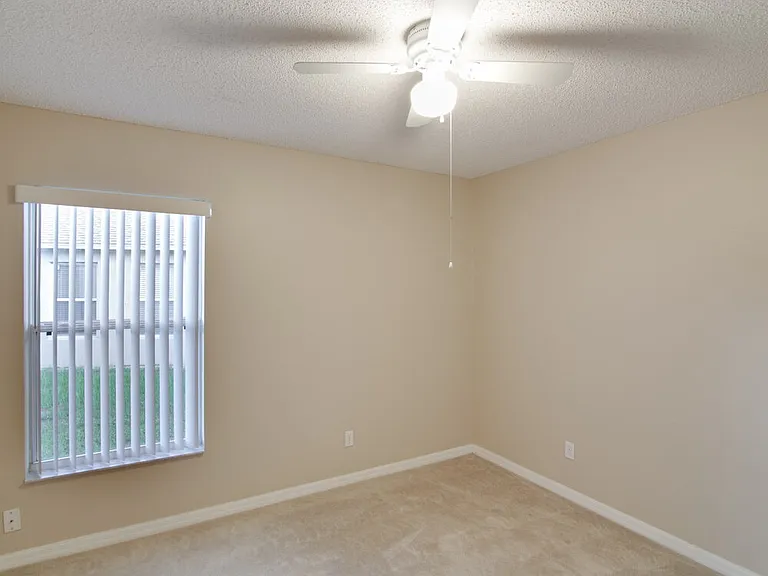 3005 Lorimer Ct — Photo 10