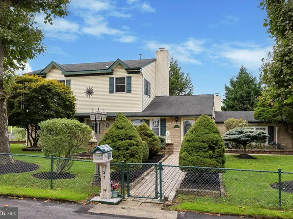15 Does Ln, Feasterville, PA 19053