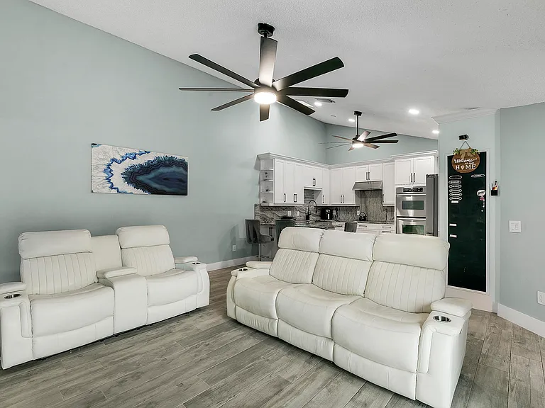 5653 Golden Eagle Cir — Photo 10