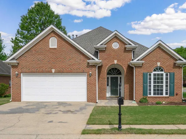 5816 Highgrove Cir, Bessemer, AL 35022