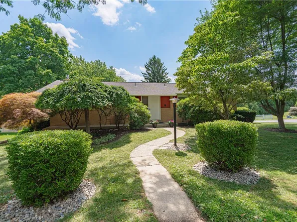 1411 Chippewa Dr, Allentown, PA 18104
