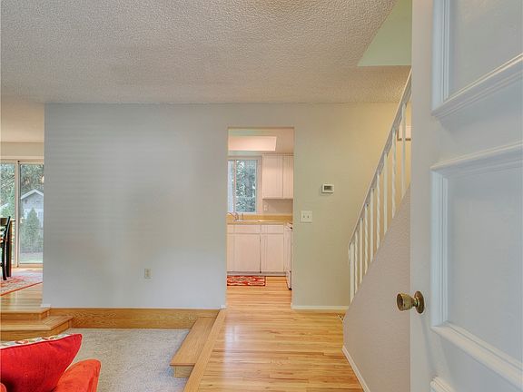 Site finished hardwood floors...>