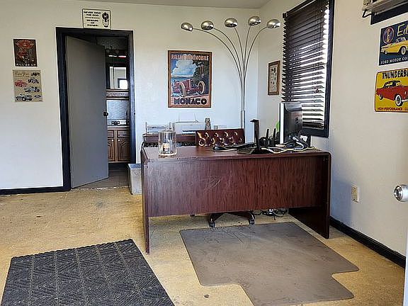 4th image of 7256 Jaysville Street Johns Rd