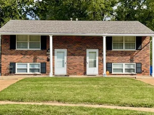 4020 Esseldale Dr, Saint Ann, MO 63074