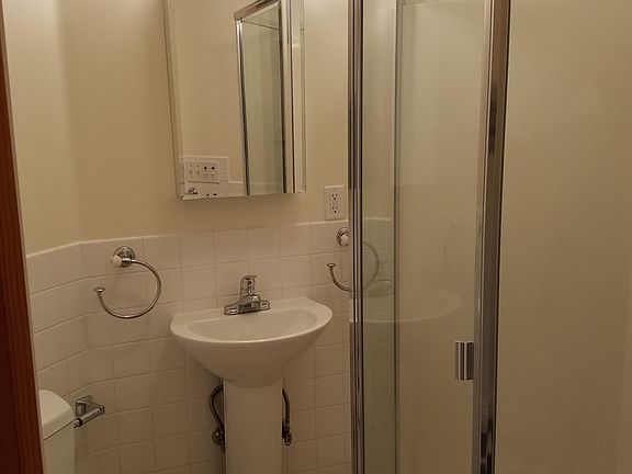 3rd image of 36 Sheridan St #36