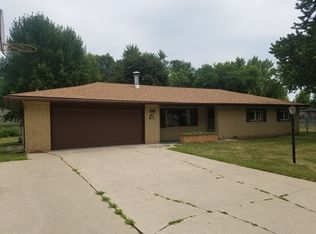 22484 Circle Dr, Fort Dodge, IA 50501