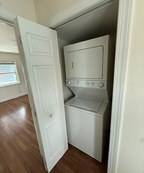 9053 SE Bridge Rd #1 — Photo 5