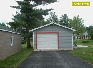 627 S Dewey Ave, Lima, OH 45804