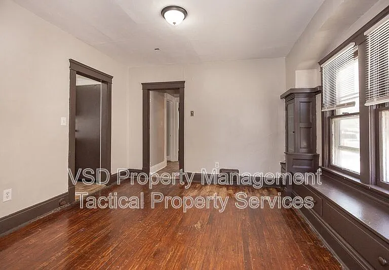 12819 Edmonton Ave #DOWN — Photo 9