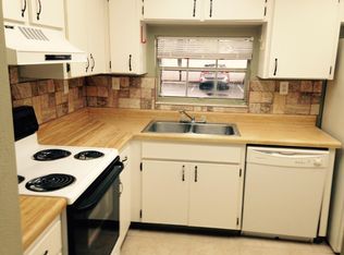 809 Russell Ln APT 196, Brandon, FL 33510