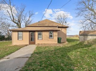 689 Briggs St, Monroe, IA 50170