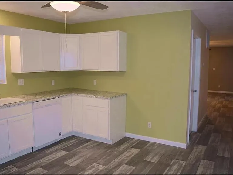 817 N Franklin St — Photo 3