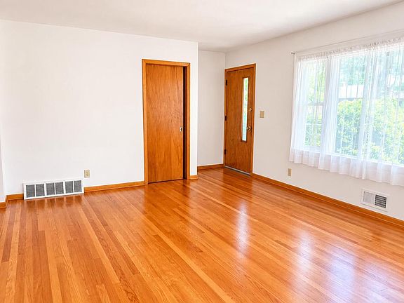 2nd image of 3438 9th AVENUE