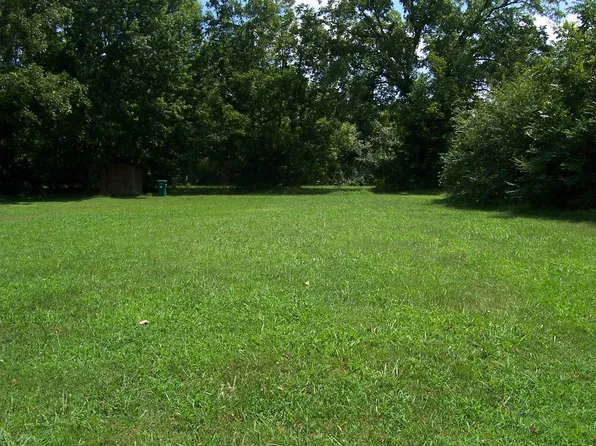 3033 Cates St, Milan, TN 38358