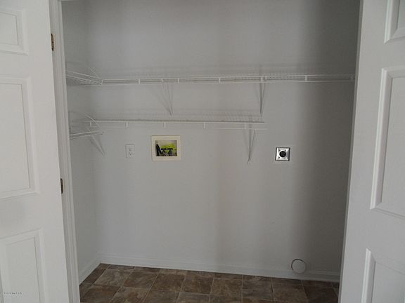5th image of 249 Erin Cir