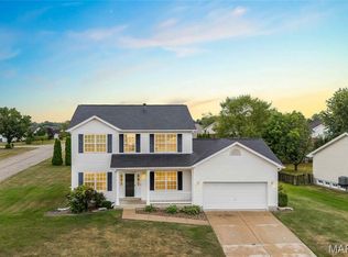 1435 Soaring Eagle Dr, O'Fallon, MO 63366
