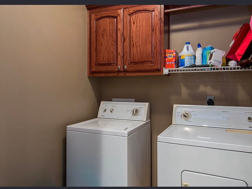 1st image of 214 Cheryl St