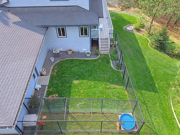 3rd image of 4708 S Wildwood Ln