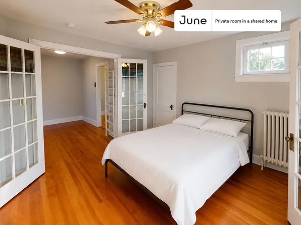 1214 Michigan Ave NE, Washington, DC