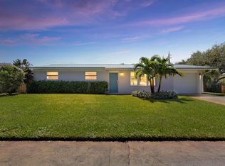47 Ridgewood Cir, Tequesta, FL 33469