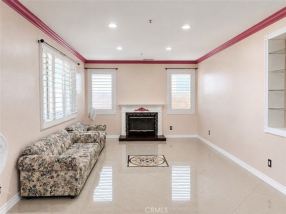 2nd image of 16872 Hazeltine Ct