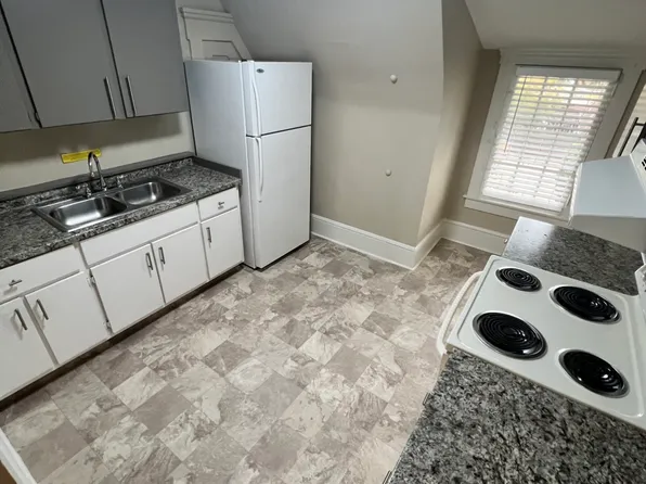 423 N Ridgewood Ave #2, Daytona Beach, FL 32114