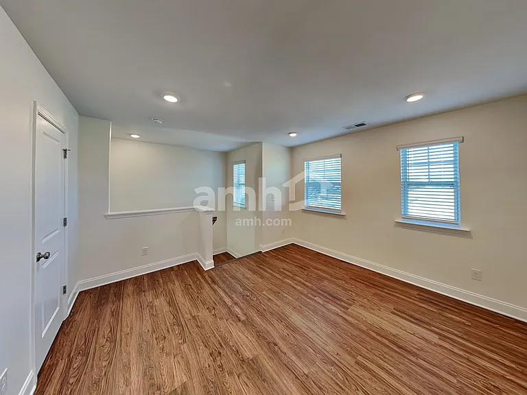 173 Twin River Dr — Photo 9