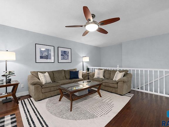 3rd image of 7505 S Peregrine Pl