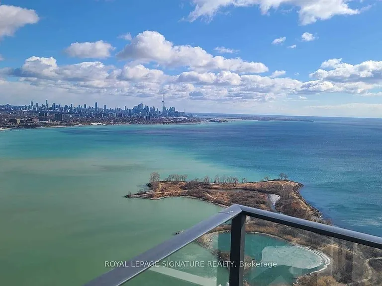 20 Shore Breeze Dr #LPH05B — Photo 47