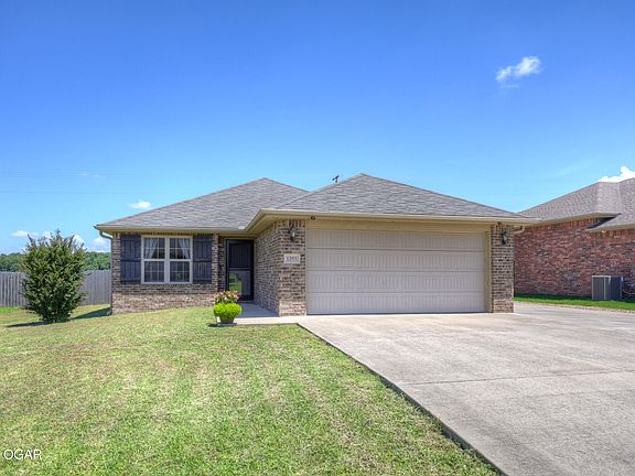 2nd image of 1253 Matthew Cir