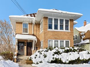 518 South St, Elgin, IL 60123